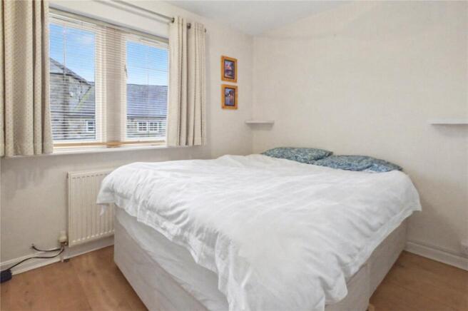 3 bed Link Detached House for sale Image 12