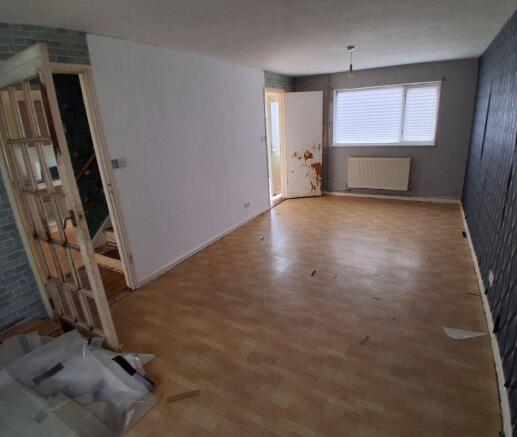 96 Lomond Crescent, Leicester, LE4 0RL photo 4