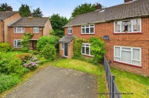 8, Fernlands Close, Chertsey KT16 9PU