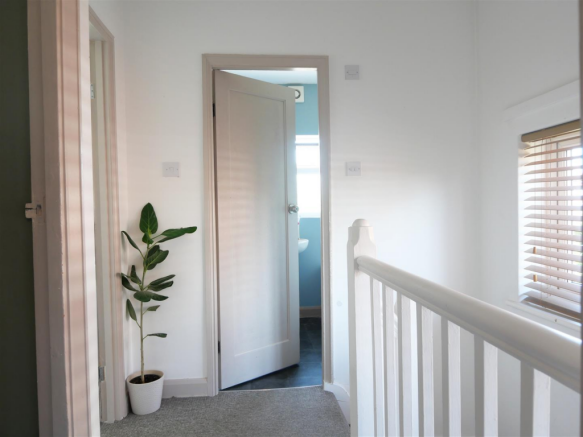 3 bed Semi-Detached for sale Image 12