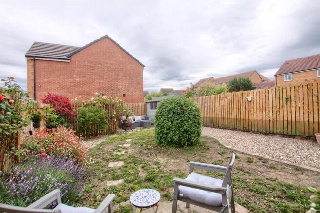 2 bed Semi-Detached for sale Image 9