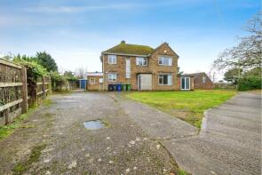 Manor Farmhouse, Becke Close, Cherry Willingham, Lincoln LN3 4AF