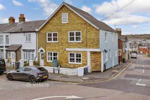 Flat 3, Granville Court, Bernard Road, Cowes PO31 7NY