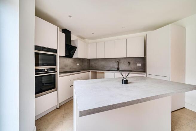 Kitchen/ Dining Room