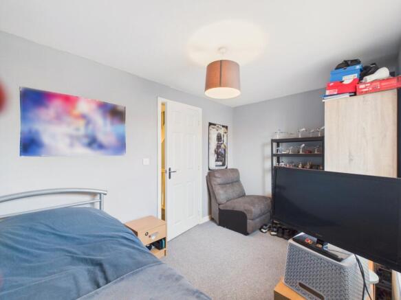 3 bed Terraced for sale Image 9