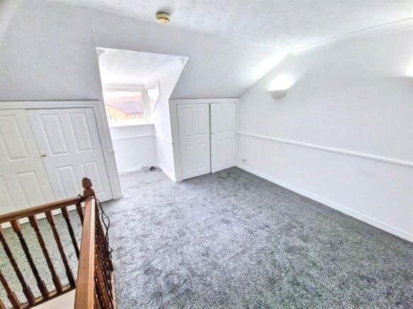 1 bed Apartment to rent Image 4