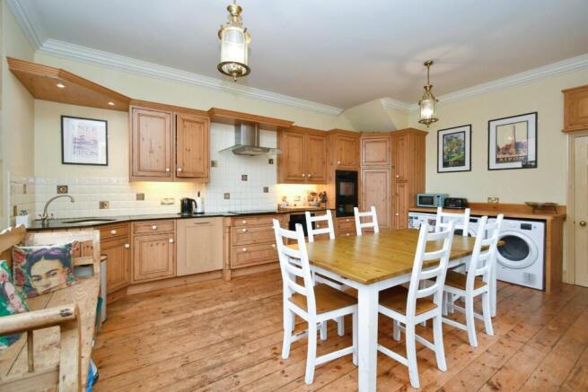 5 bed End of Terrace for sale Image 5