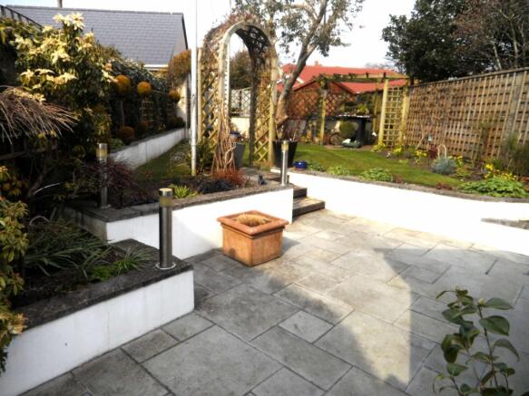 Photo 10