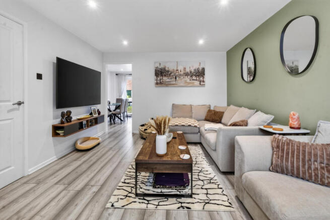 Living Room (3)