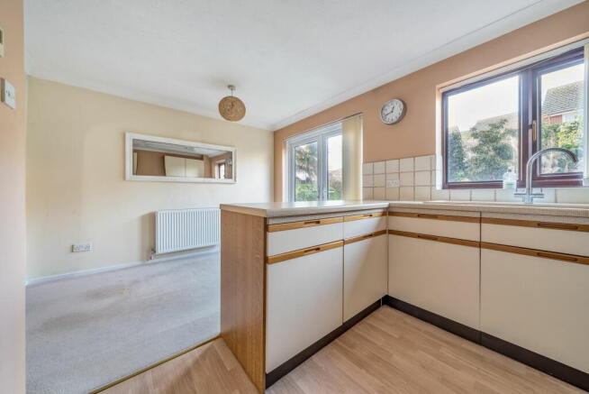 Kitchen/Dining Room (2)