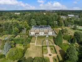16, Englemere Englemere Estate, Kings Ride, Ascot SL5 8AE