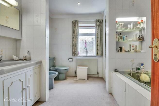 Ensuite