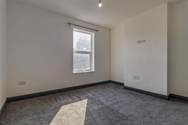 2 bed Terraced for sale Image 8