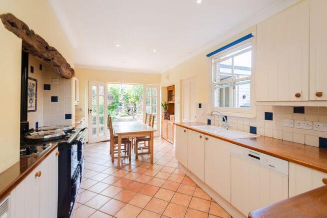 Kitchen / Brea...