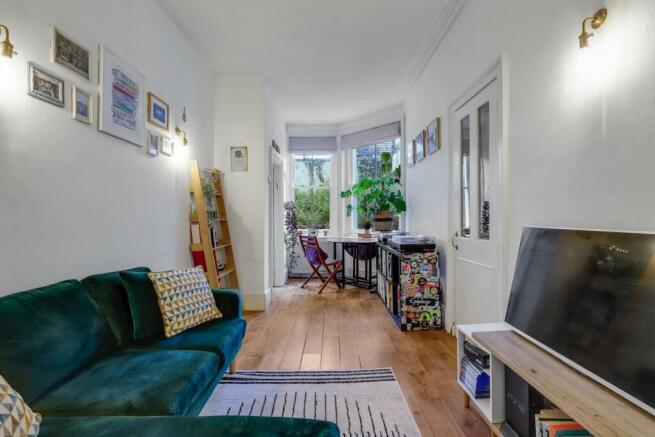 02-1faaJHPropWorld - 49a Westwood Hill - 4-medium.