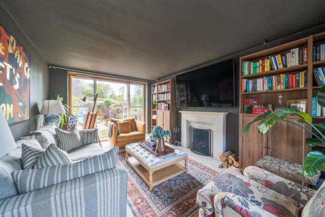Living Room.jpg