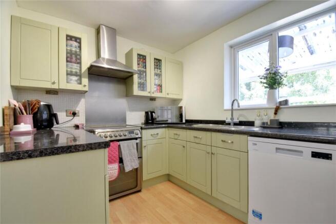 2 bed Semi-Detached for sale Image 3