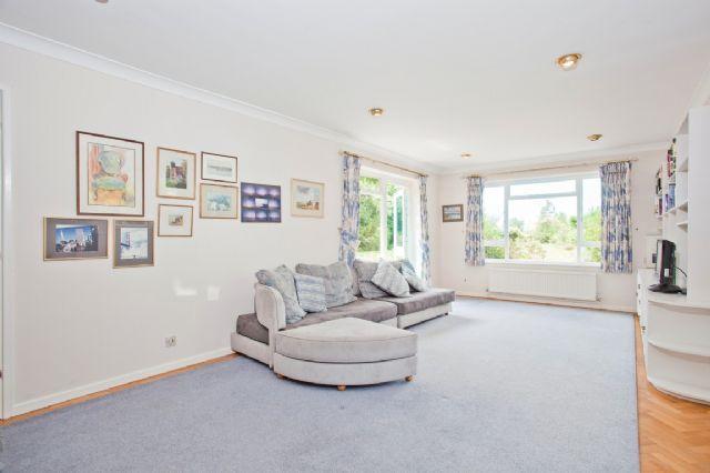 Sitting/Family room