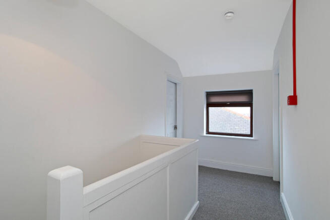 1 bed House Share to rent Image 5