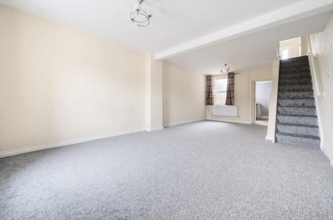 LIVING/DINING ROOM