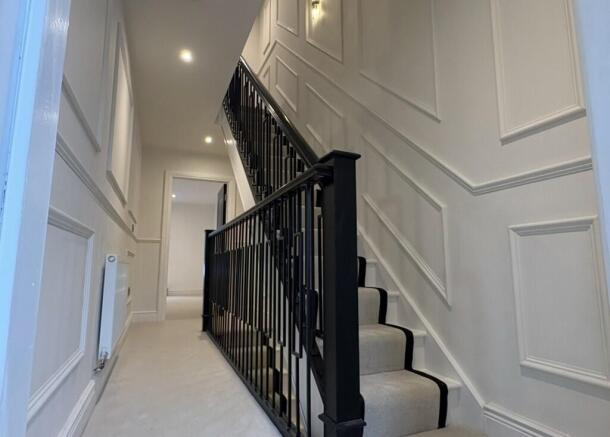 4 bed Semi-Detached for sale Image 10