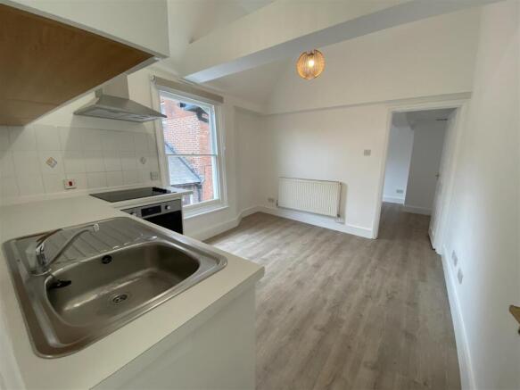 Kitchen. lounge.JPG