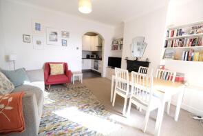 85, Queens Road, London N11 2QQ