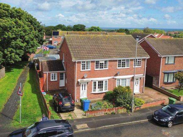 3 bed Semi-Detached for sale