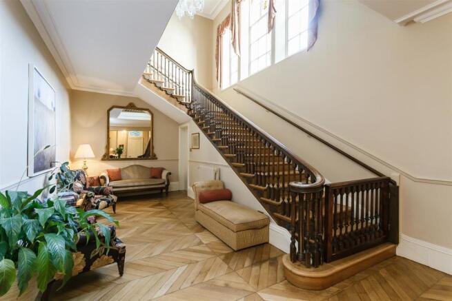 8283274-interior13.jpg