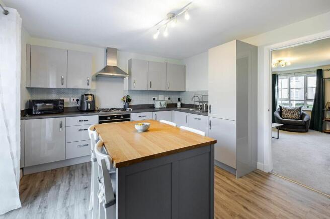 Kitchen/Dining Area