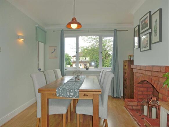 Barkers Lane 9 Dining.jpg