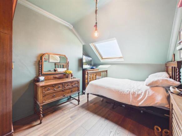 6 bed Terraced for sale Image 9