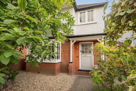 Lower Green Road, Esher