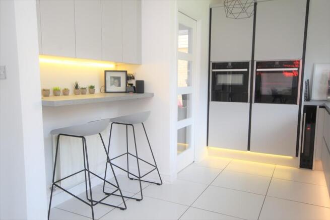 breakfast bar