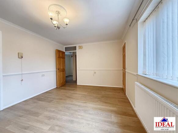 2 bed Semi-Detached Bungalow for sale Image 5
