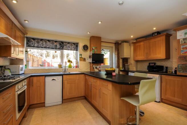 Kitchen / Breakfast Room