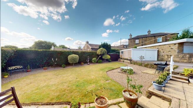 2 bed Semi-Detached for sale Image 2