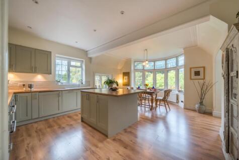 Lower Hale, Farnham, Surrey, GU9