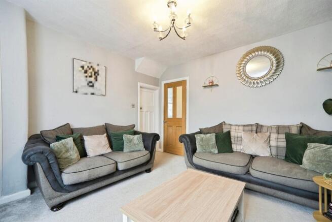 2 bed Semi-Detached for sale Image 5