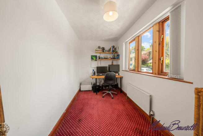4 bed Detached for sale Image 12