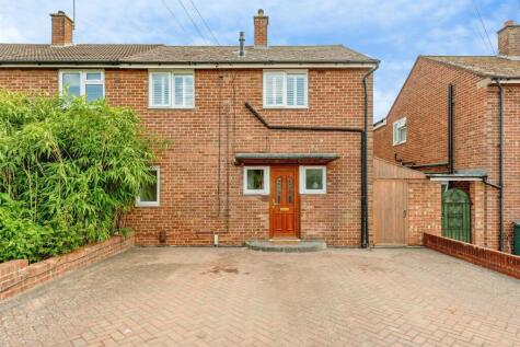 Malmstone Avenue, Merstham, Redhill