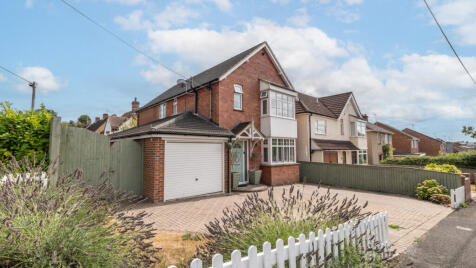 Farrs Avenue, Andover, SP10