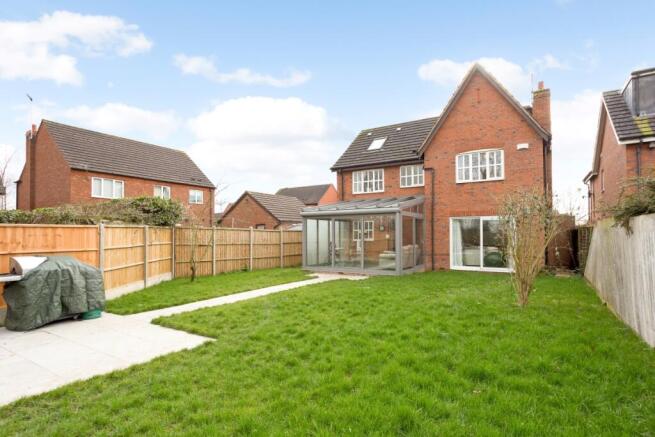 15 Hopkins Way 29...