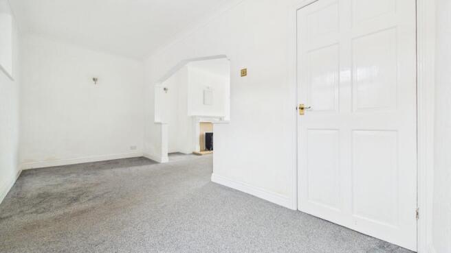 2 bed Semi-Detached for sale Image 5