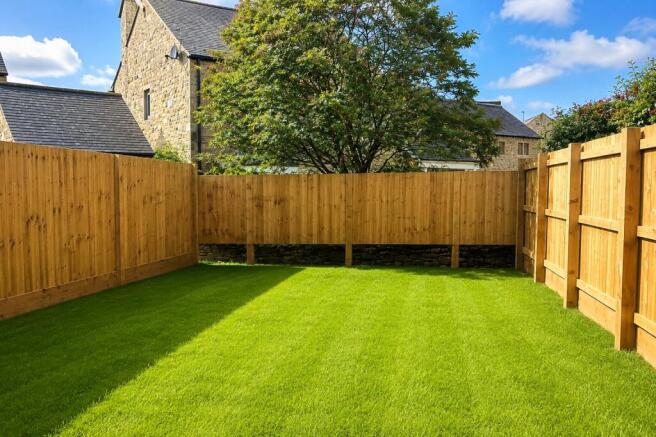 3 bed Semi-Detached for sale Image 4