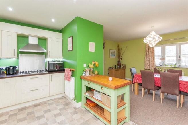 Kitchen/Dining Room