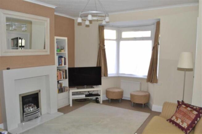 SPACIOUS LOUNGE