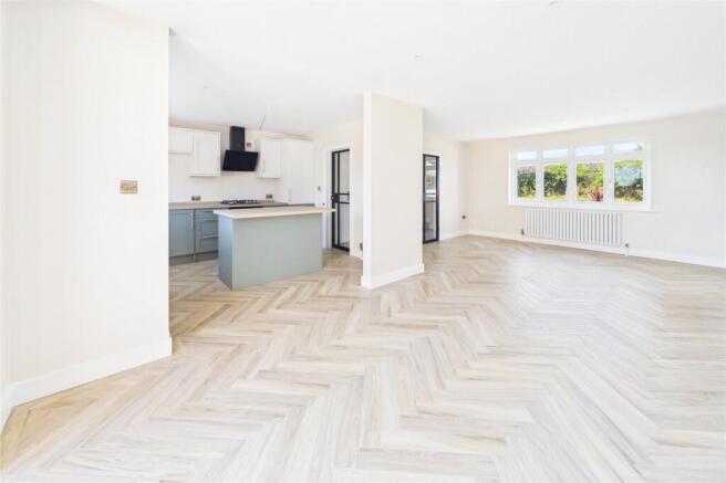 3 bed Semi-Detached for sale Image 5