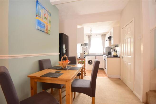 Lounge/Dining Room