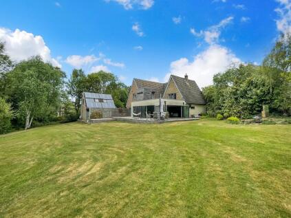 Manor Close, Notton, WF4